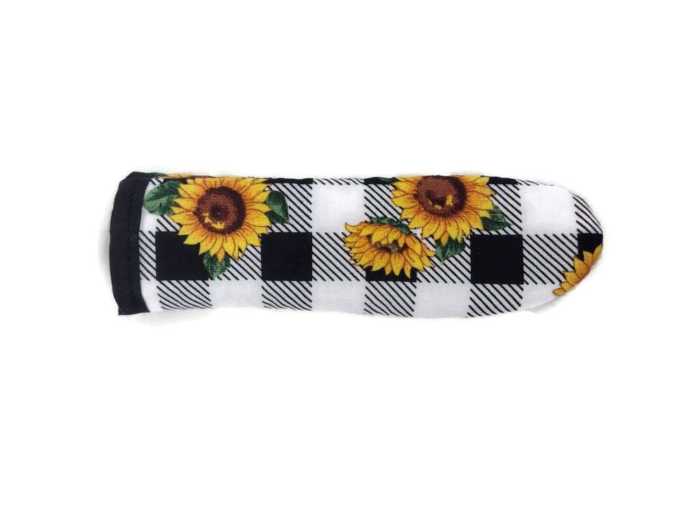 Cast Iron Skillet Handle in a Plaid Sunflower Fabric Print - washable