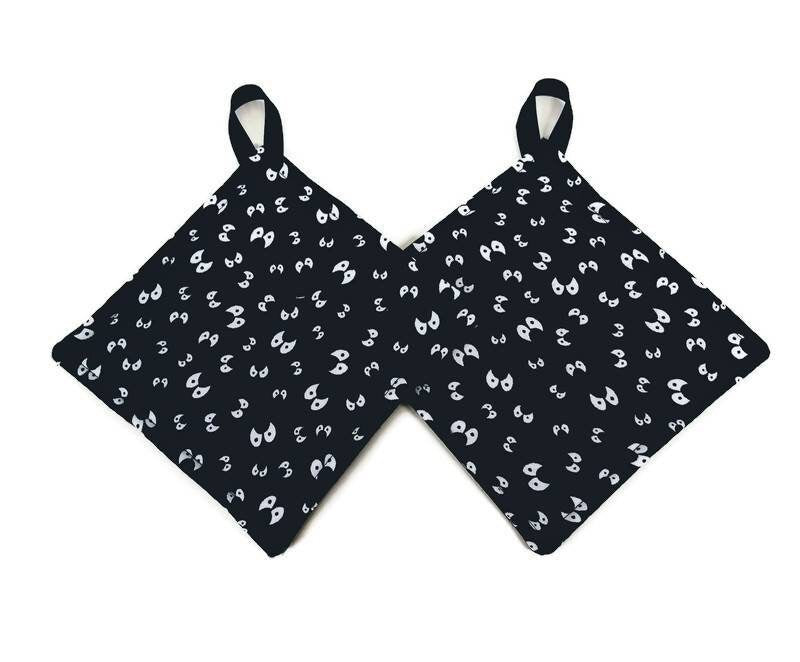 Pot holder for kitchen Pot Holder Set Oven Hot Pad Pot Holder for Cooking or Baking in a Glow in the Dark Halloween Eyes Fabric Print