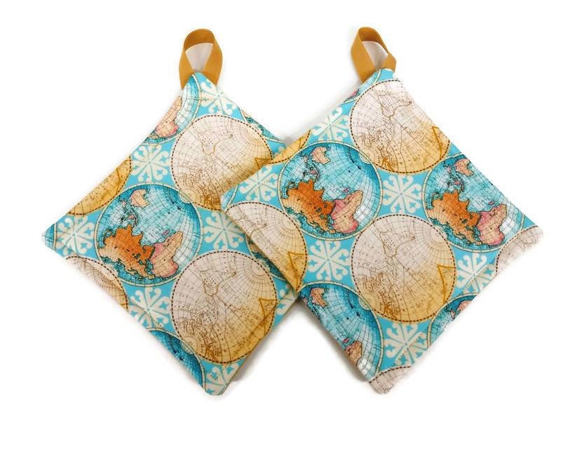 Pot holder for kitchen Pot Holder Set Oven Hot Pad Pot Holder for Cooking or Baking in an Antique World Fabric Print