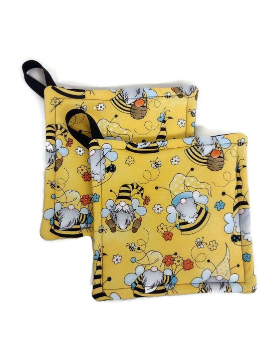 Pot holder for kitchen Pot Holder Set Oven Hot Pad Pot Holder for Cooking or Baking in a Bee Gnome Fabric Print