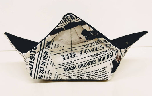 Bowl Cozy Microwave Safe Cotton Soup Hot Bowl Pot Holder in a Newspaper and Solid Black Fabric Print