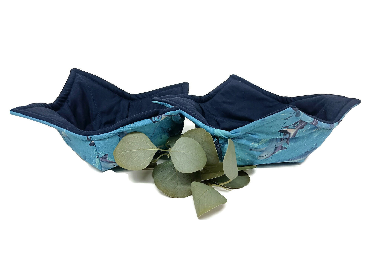 Bowl Cozy Microwave Safe Cotton Hot Soup Bowl Pot Holder in a Realistic Shark Bowl Cozy