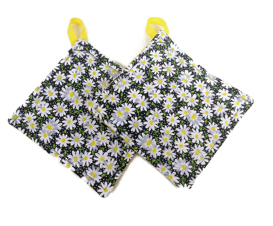 Pot holder for kitchen Pot Holder Set Oven Hot Pad Pot Holder for Cooking or Baking in a White Daisy Polka Dot Fabric Print