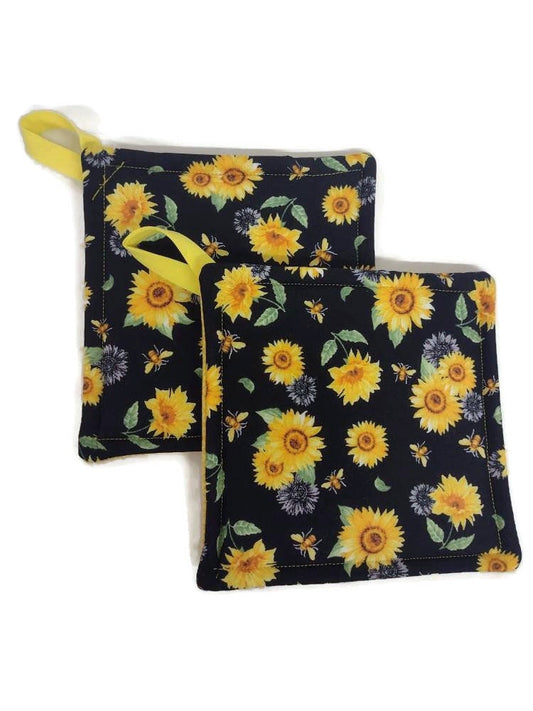 Pot holder for kitchen Pot Holder Set Oven Hot Pad Pot Holder for Cooking or Baking in a Black Sunflower Fabric Print