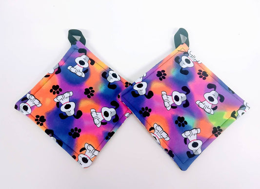 Tie Dye Puppy Dog Potholder or hot pad set with hanging loop