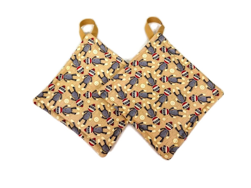 Pot holder for kitchen Pot Holder Set Oven Hot Pad Pot Holder for Cooking or Baking in a Sock Monkey Fabric Print